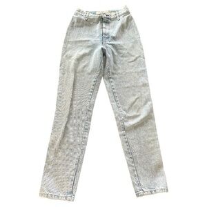 Bongo vintage light wash high waisted jeans small slit at bottom